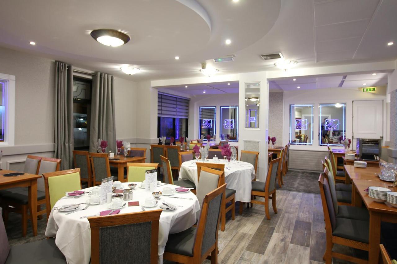 The Royal Hotel Cookstown Exteriér fotografie