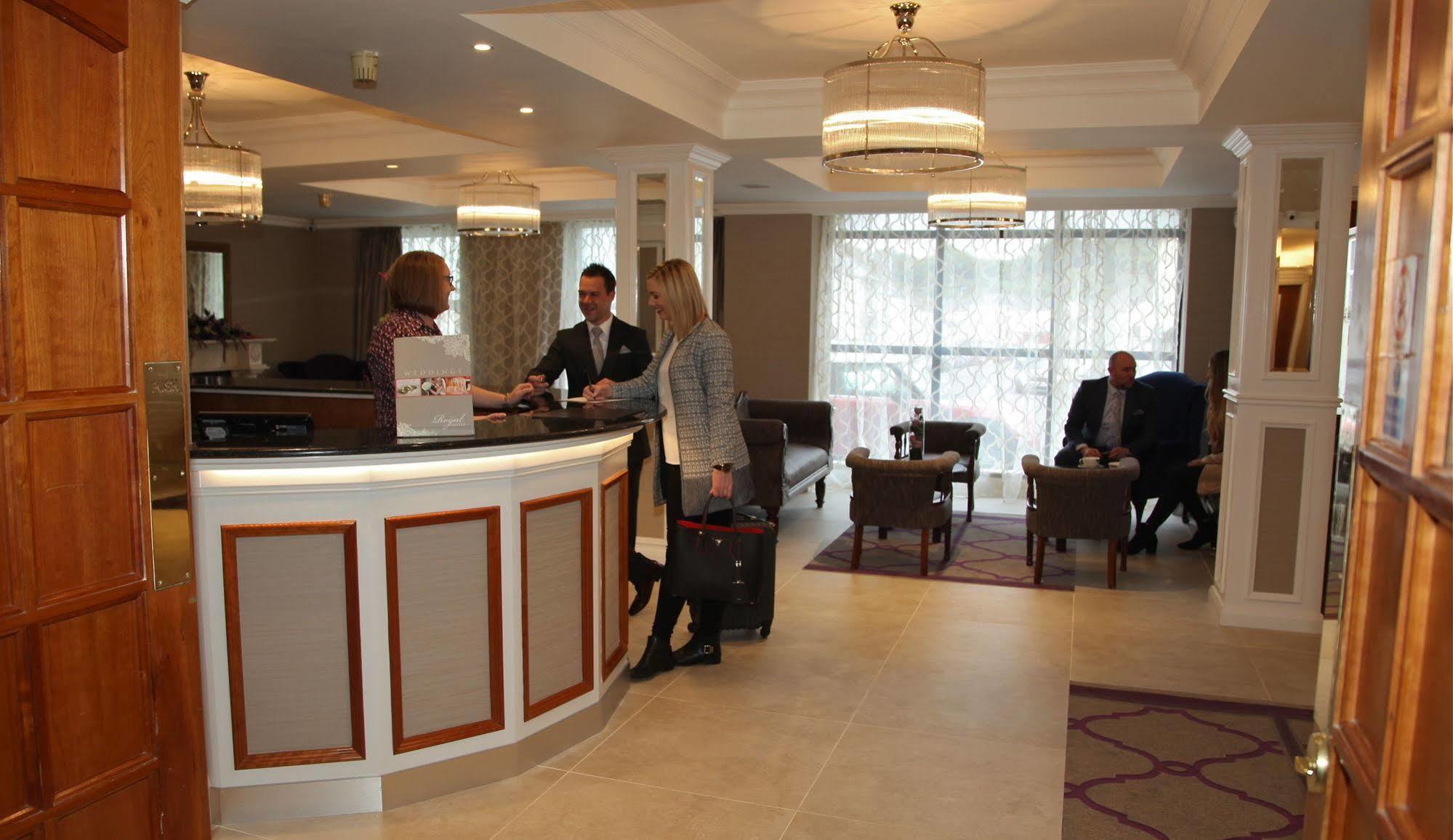 The Royal Hotel Cookstown Exteriér fotografie