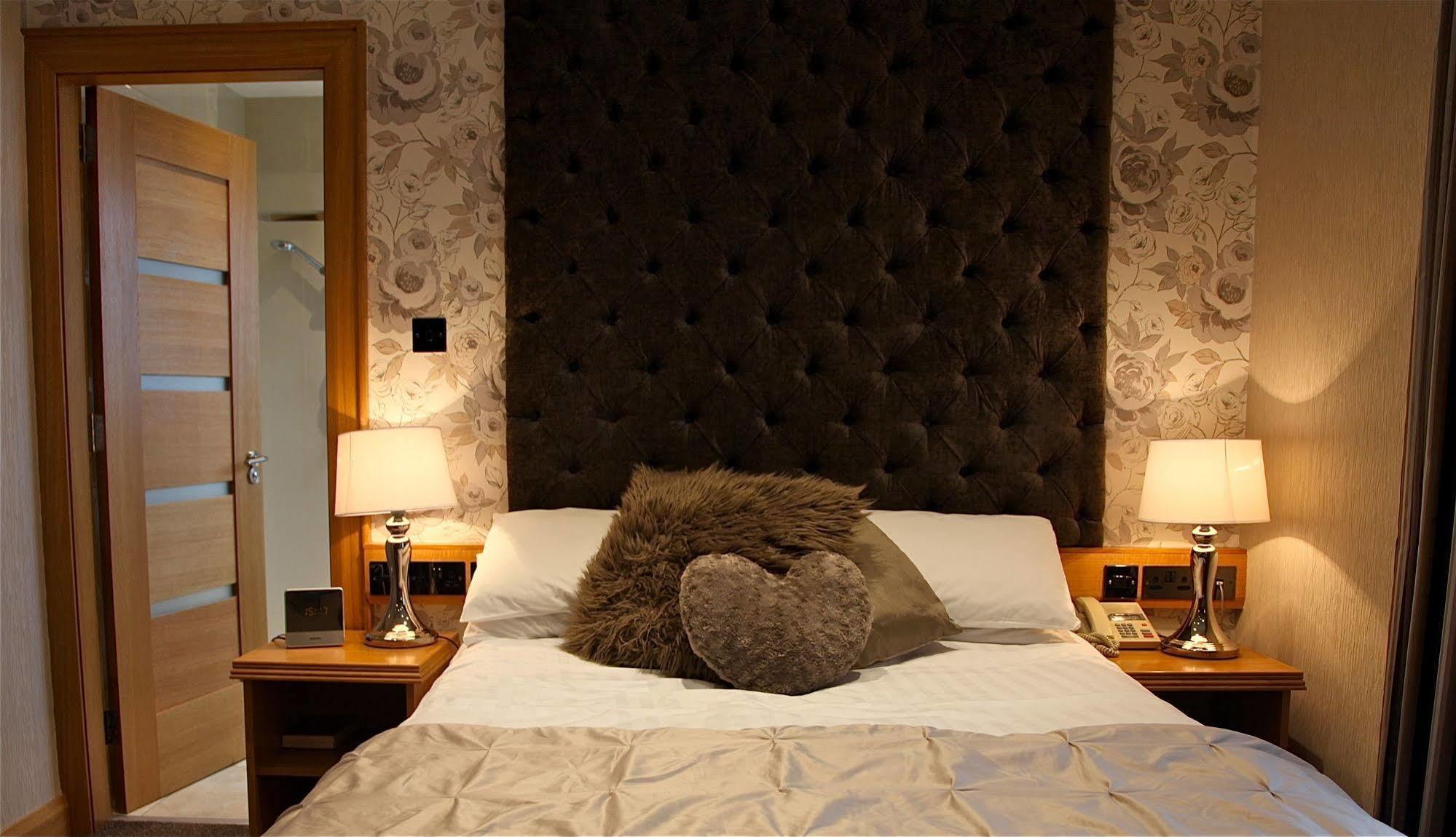 The Royal Hotel Cookstown Exteriér fotografie