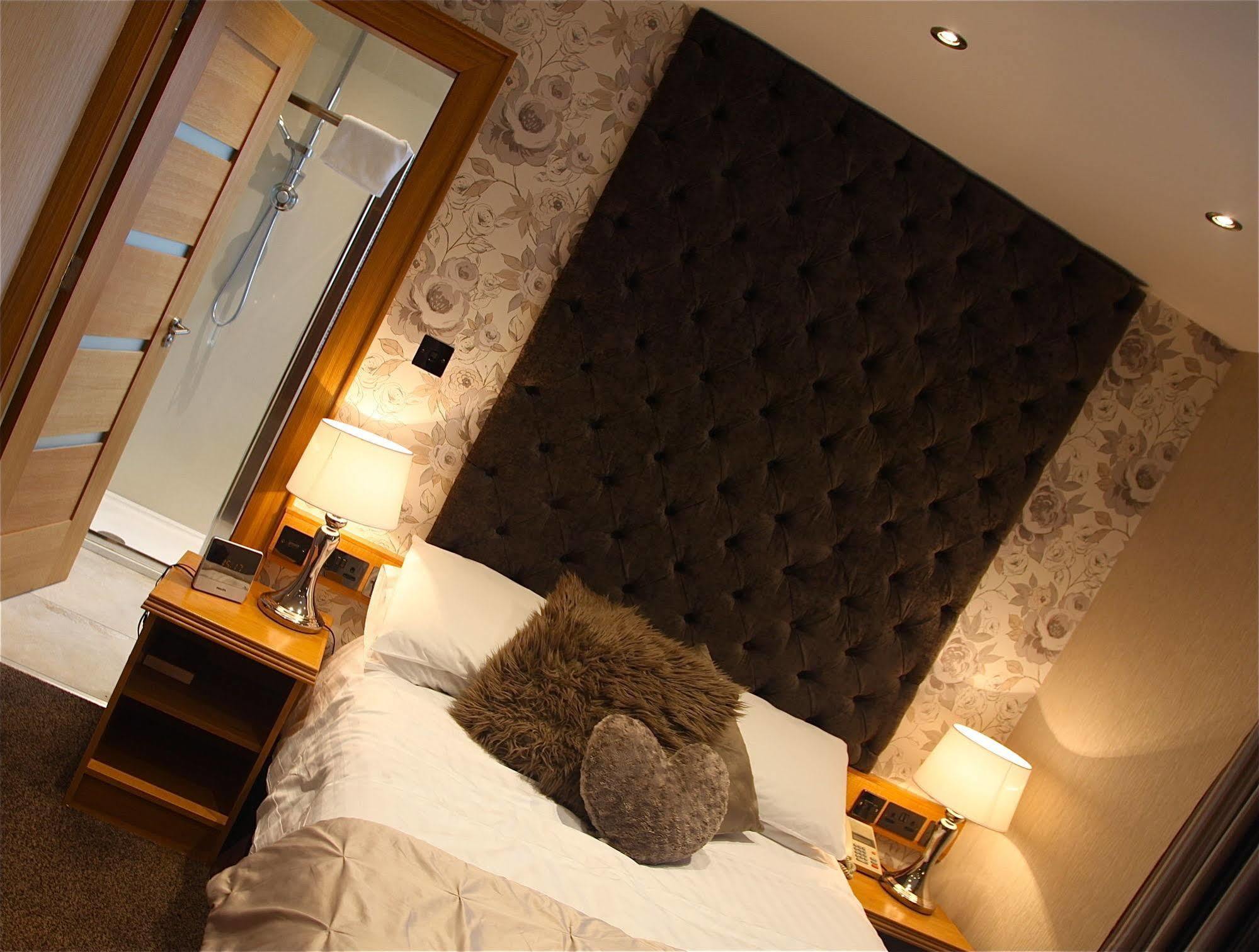 The Royal Hotel Cookstown Exteriér fotografie