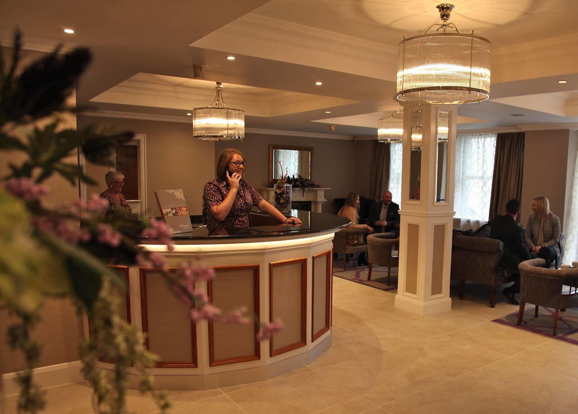The Royal Hotel Cookstown Exteriér fotografie
